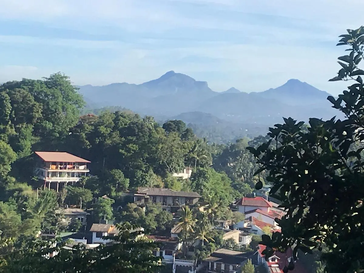 Hotel Amigo'S Home Stay Kandy